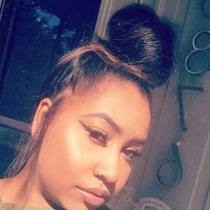 Meet your Posher, Ashia